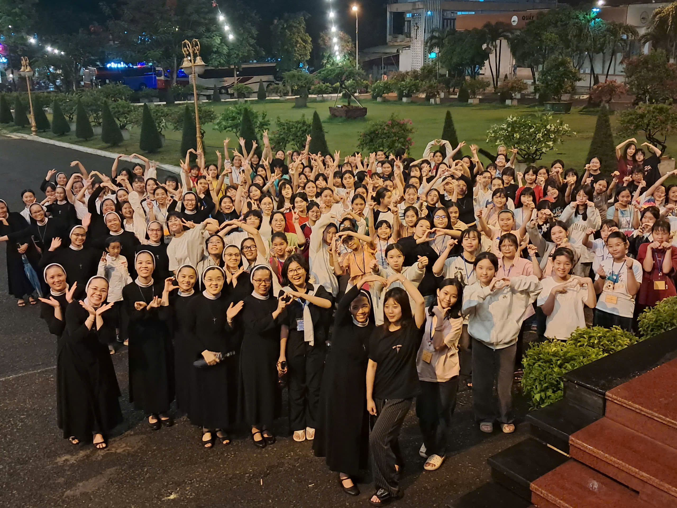 sánh bước cùng Giêsu