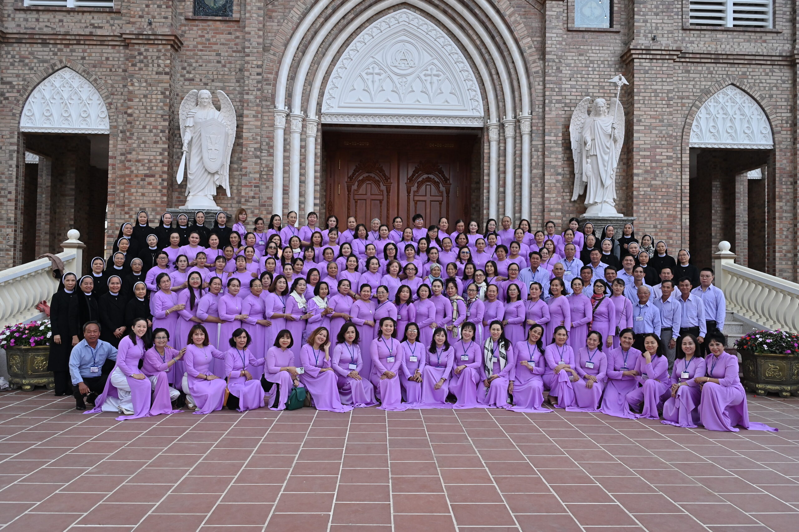 KHOÁ BỒI DƯỠNG BAN ĐIỀU HÀNH HIỆP HỘI TÍN HỮU MẾN THÁNH GIÁ THỦ THIÊM